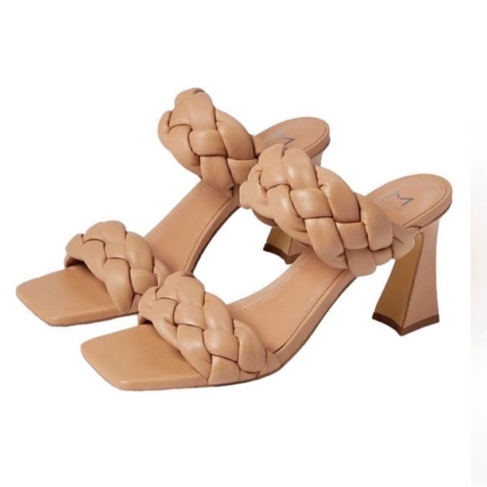 Marc Fisher Tan Slip-on Leather Upper
Sandals(Size 9M)